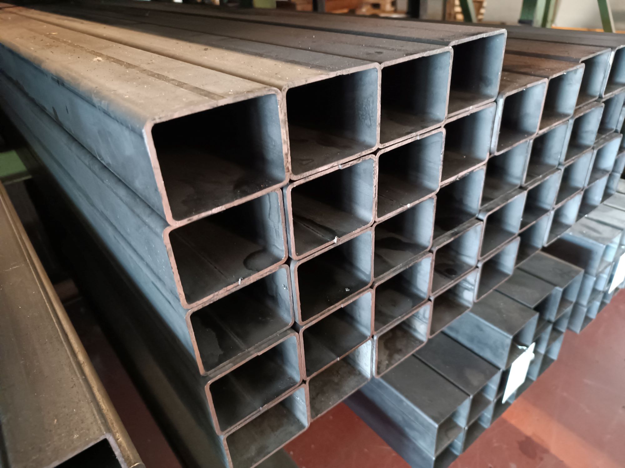 jakel profil uzavretý 60x40x2 mm, L6000 mm, S235JR