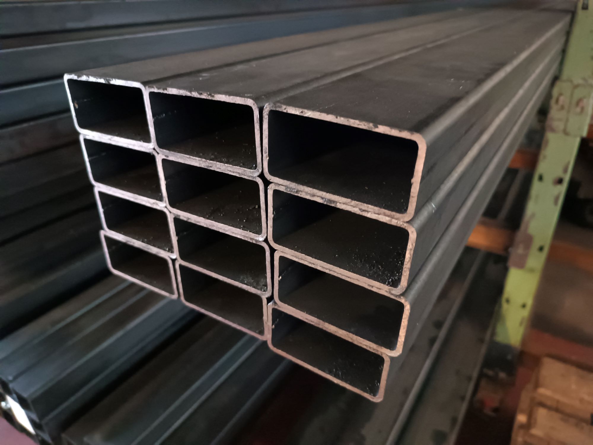 jakel profil uzavretý 80x40x3 mm, L6000 mm, S235JR