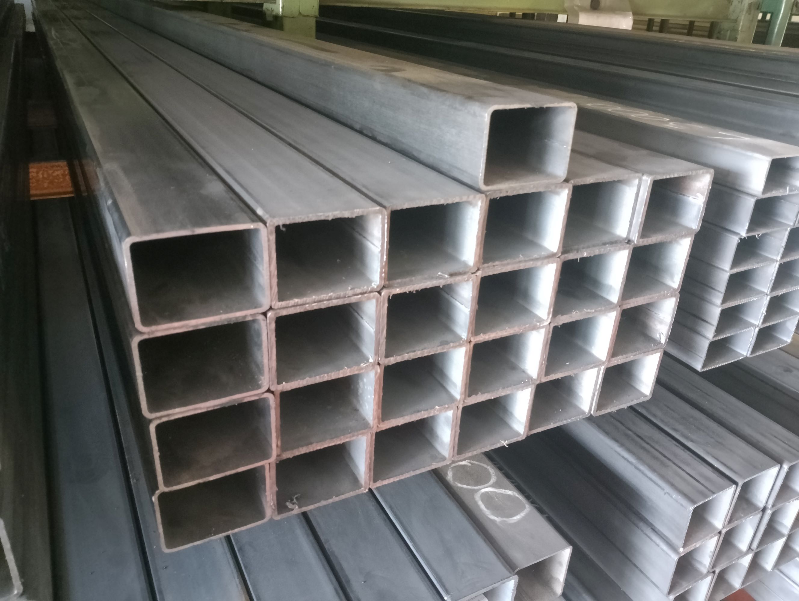 jakel profil uzavretý 80x60x3 mm, L6000 mm, S235JR