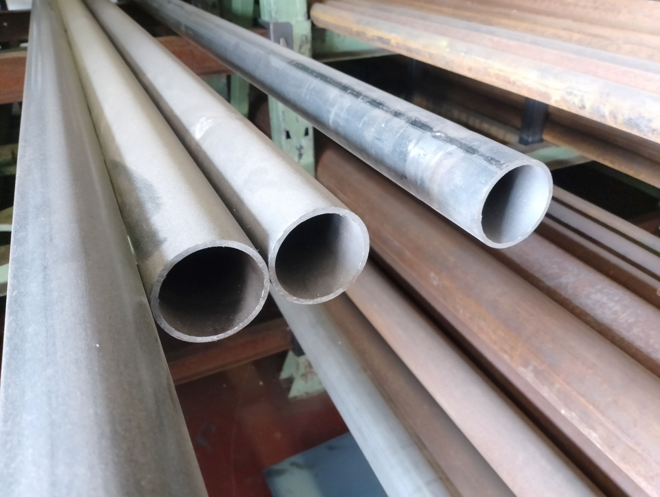 rúra čierna zváraná, konštrukčná 60,3x3,0 mm, dĺžka 6000 mm