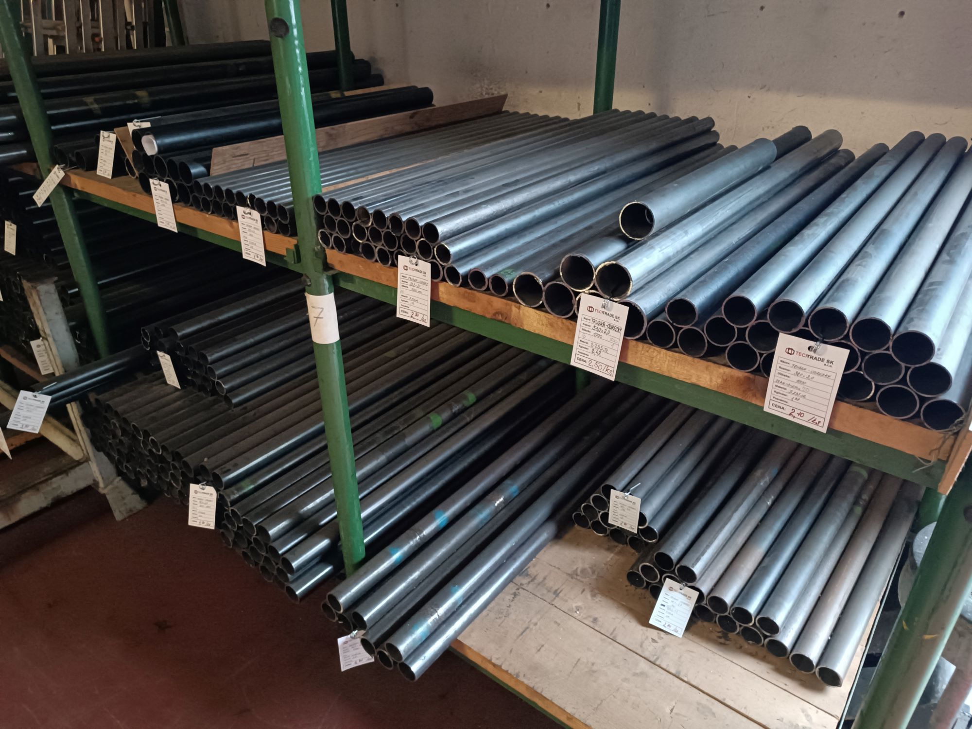 rúra čierna zváraná, konštrukčná 48,3x2,9 mm, dĺžka 1050 mm, / 1,05 m /