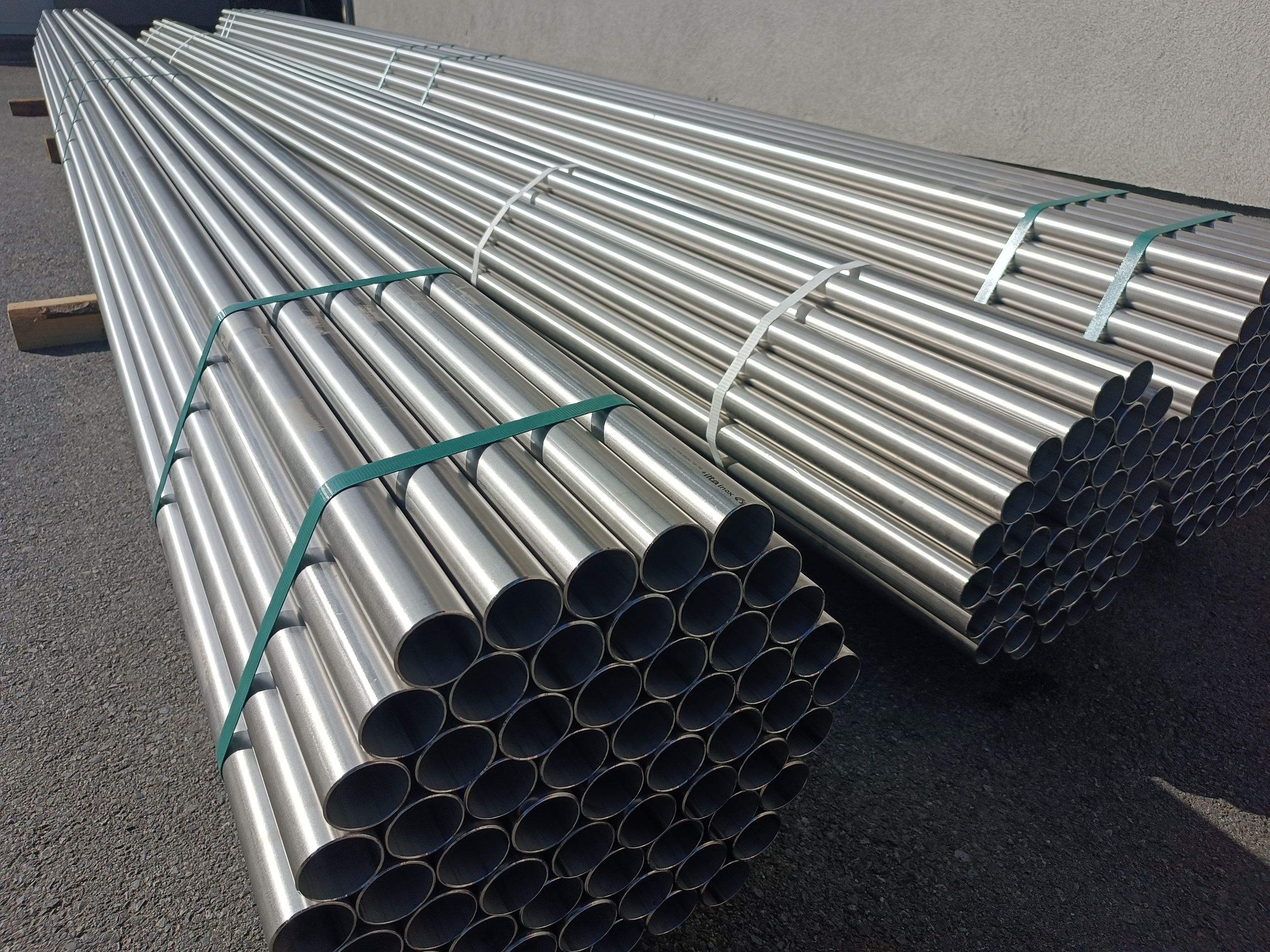 rúra nerezová zváraná  28,0x1,5 mm, L 6000 mm, akosť 1.4301/304, povrch štandard,  EN 10217-7