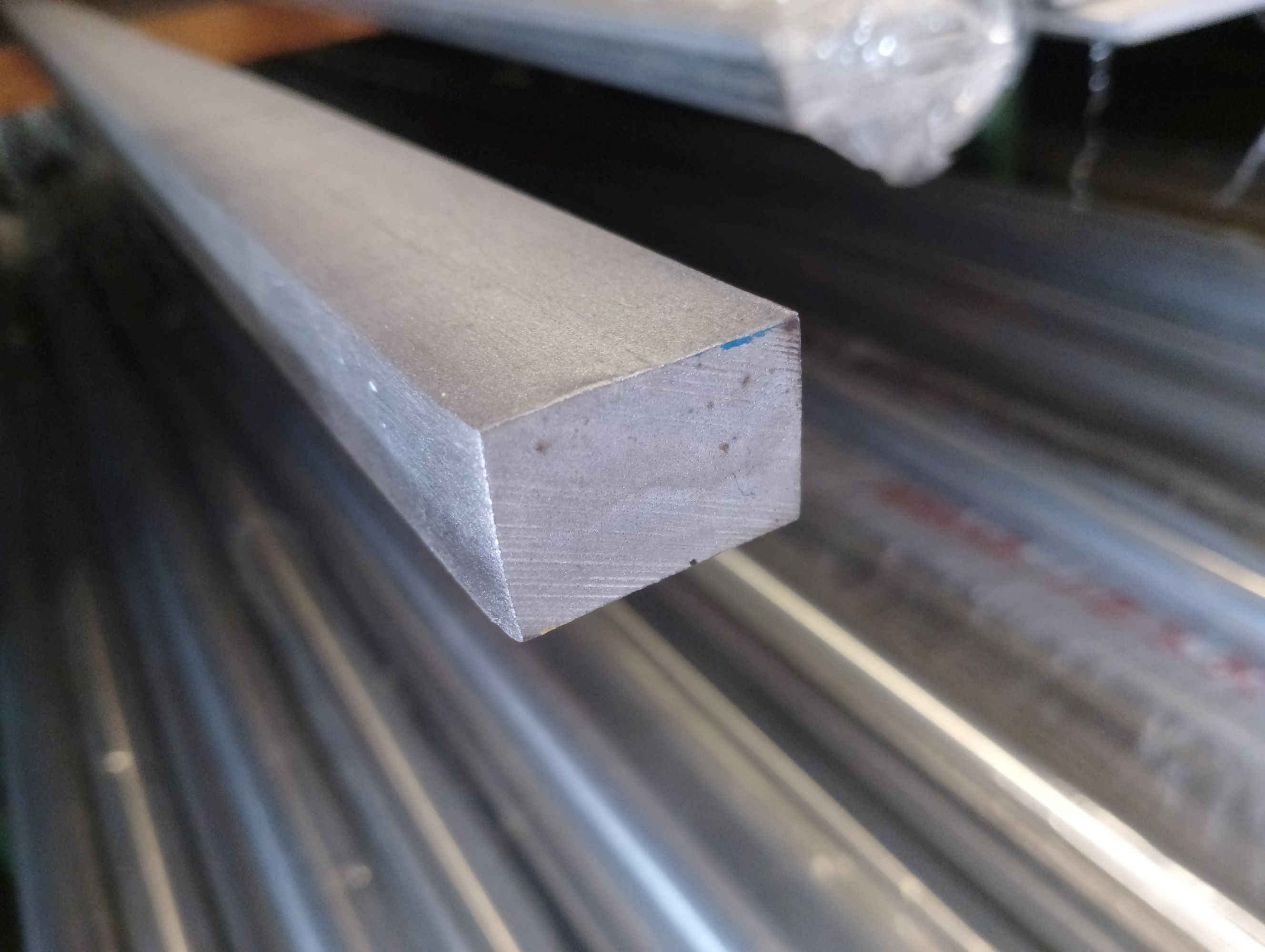 nerezová tyč plochá 30x20 mm, strihaná, akosť 1.4301