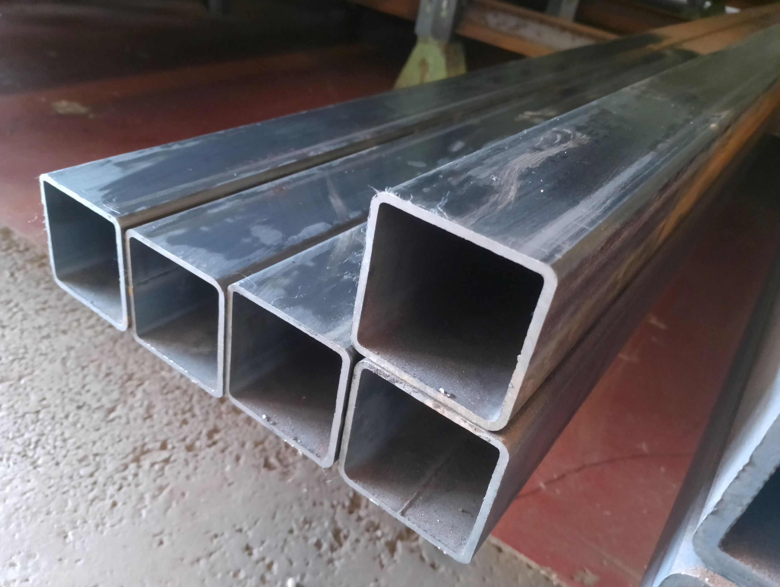 jakel profil uzavretý 90x90x3 mm, L6000 mm, S235JR