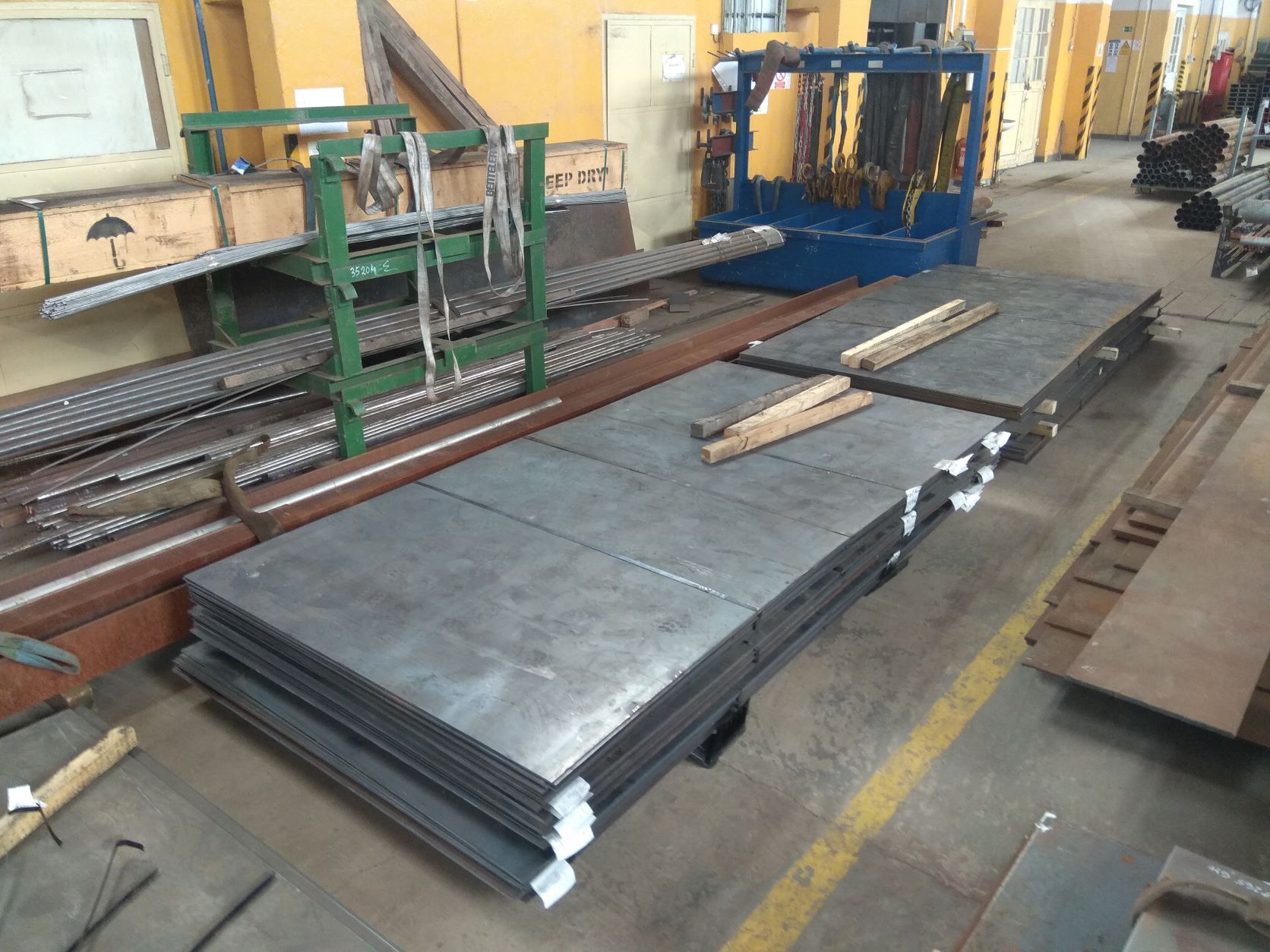 plech 4x1500x3900 mm, akosť S235JR, za tepla valcovaný